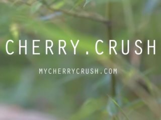 Cherry crush - school babeh orgasm&comma; nglengo ass&comma; bokongé plug and cum shot