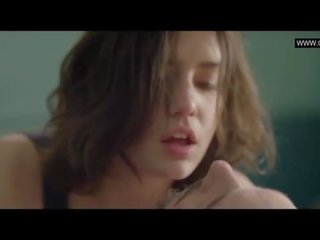 Adele exarchopoulos - τόπλες Ενήλικος συνδετήρας σκηνές - eperdument (2016)